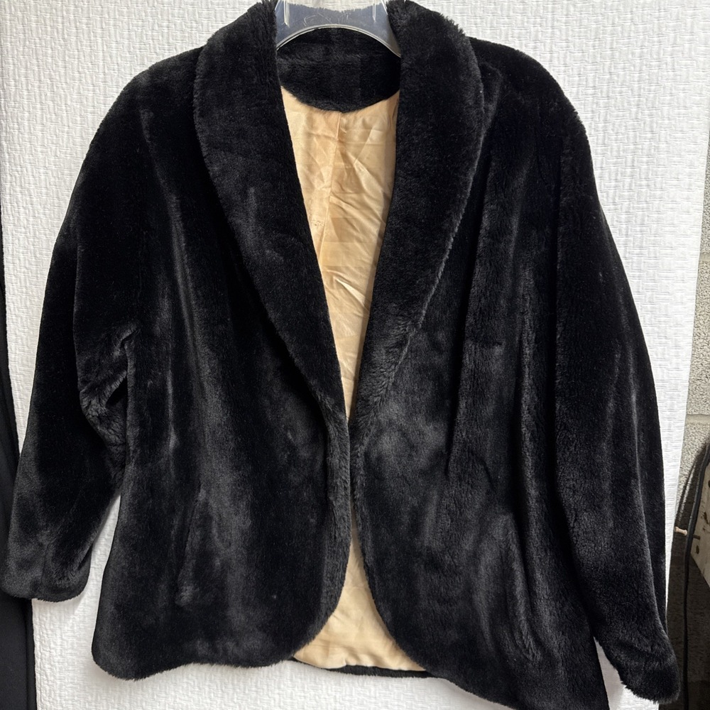 Vintage Princeton's Ollego Fabulou Faux Fur Jacket Satin Lined Size L